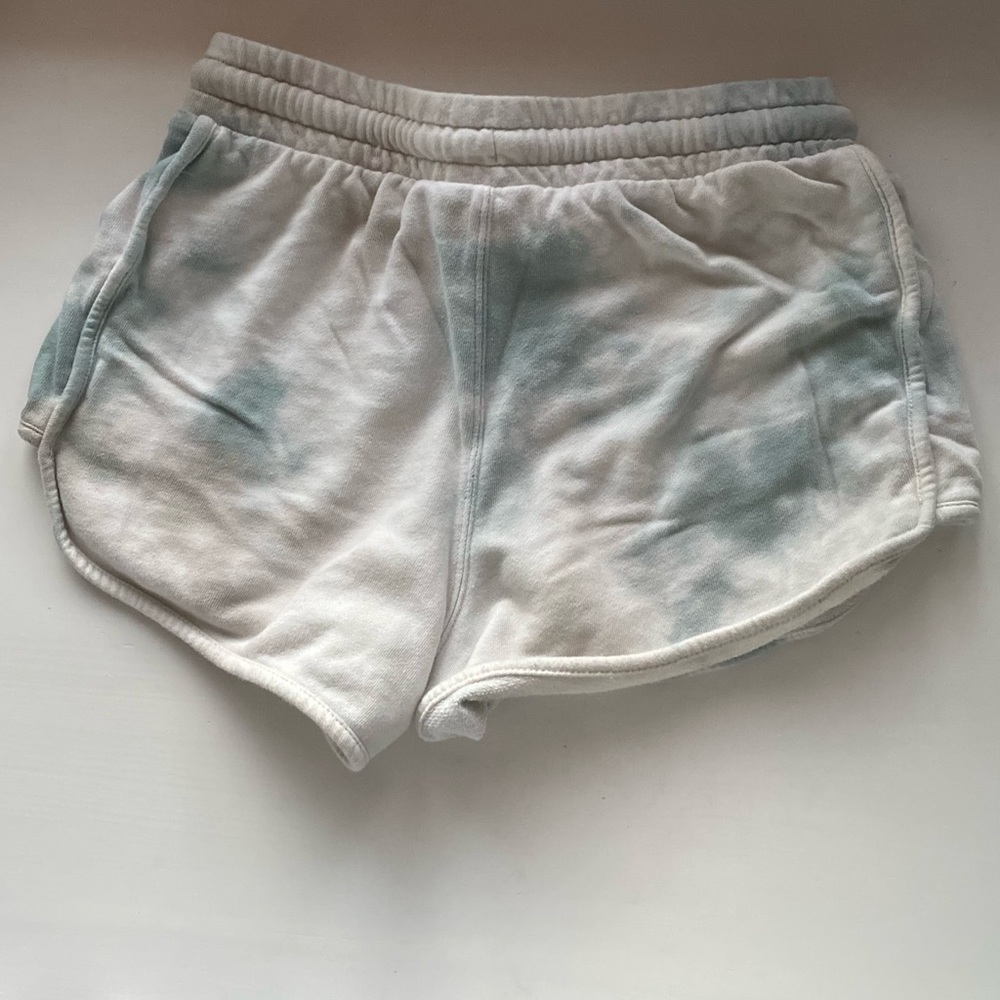 Universal Threads|| Shorts - Picture 3 of 4